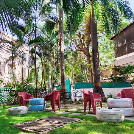 Hostel Lifespace- Twin Bungalow With Pods, Bunks, Private Rooms, Cowork & Cafe Pune Esterno foto