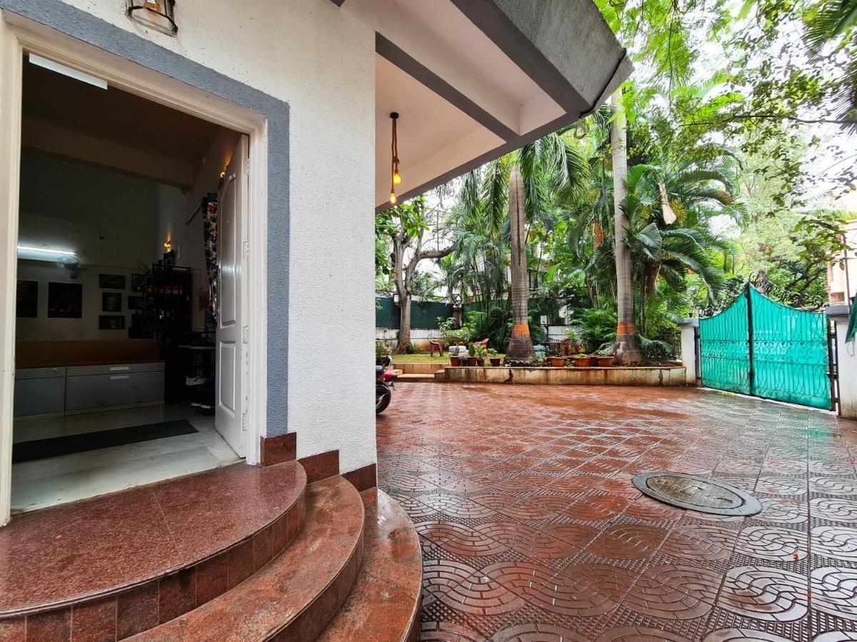 Hostel Lifespace- Twin Bungalow With Pods, Bunks, Private Rooms, Cowork & Cafe Pune Esterno foto