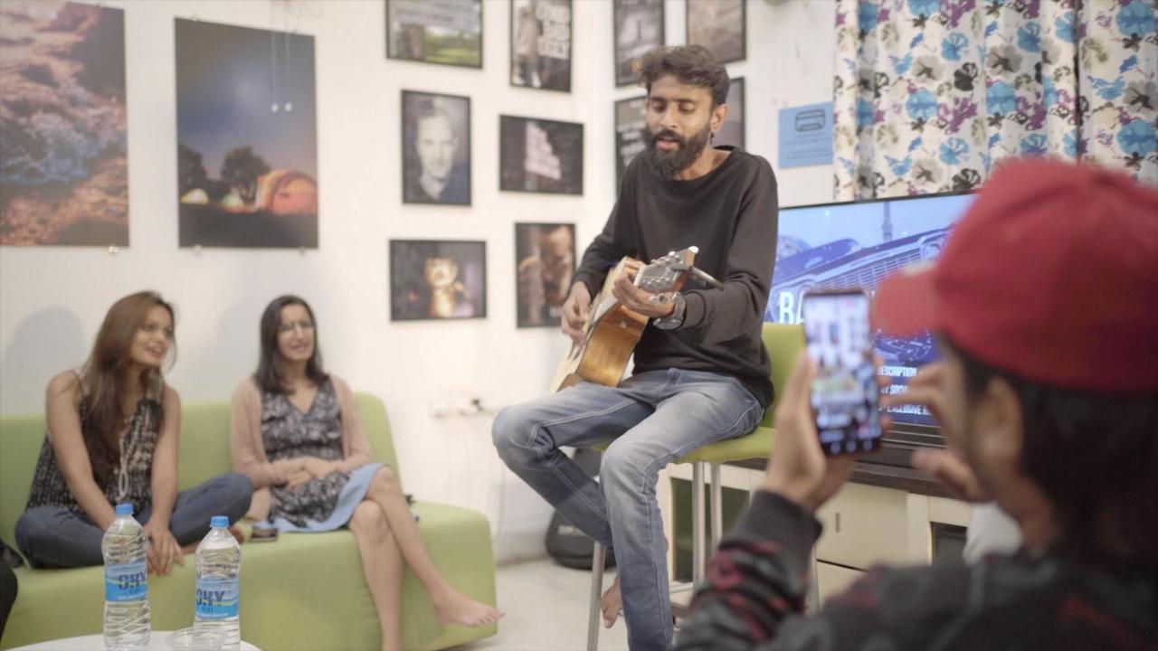 Hostel Lifespace- Twin Bungalow With Pods, Bunks, Private Rooms, Cowork & Cafe Pune Esterno foto